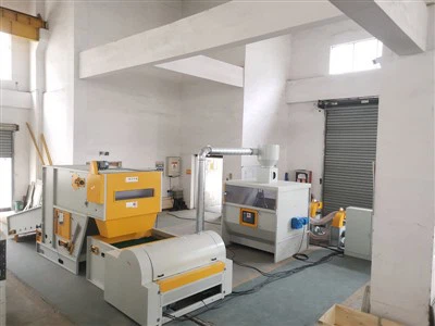 Höghastighets kuddfyllningsmaskin