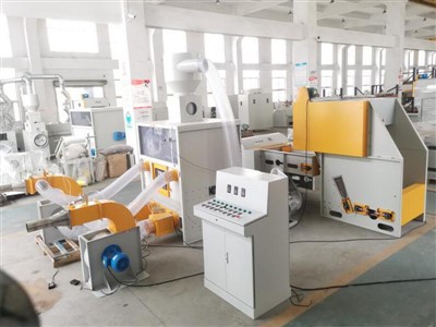 Monteringslinje för kuddfyllning